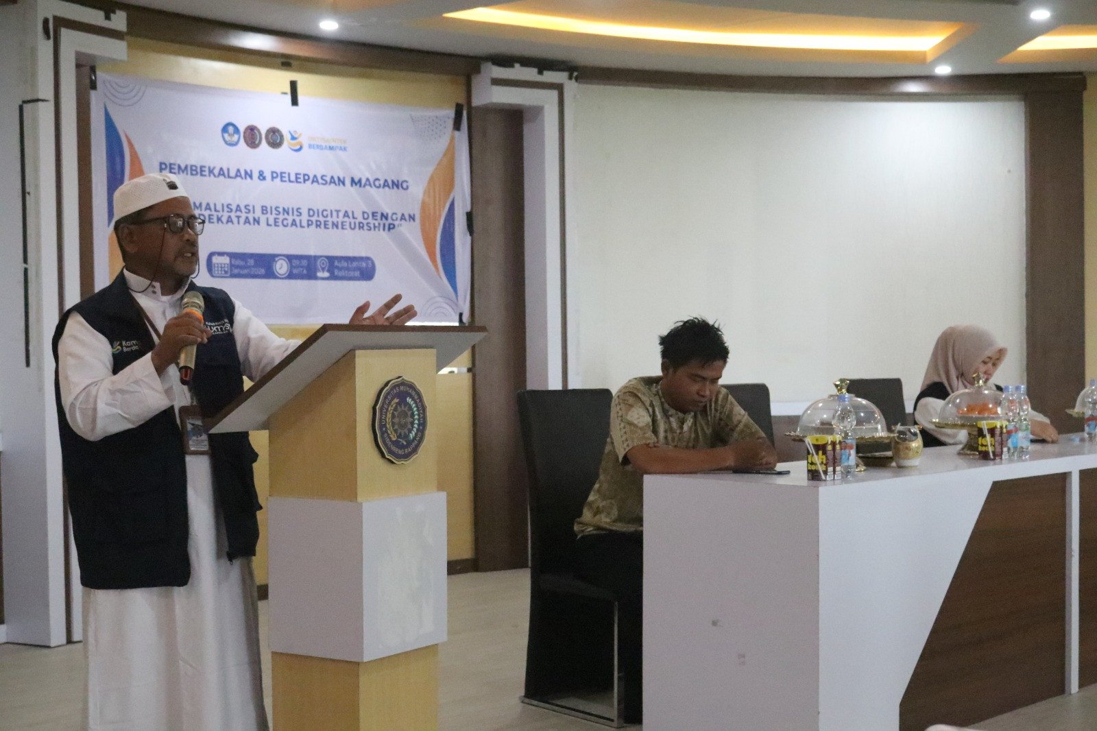 FEB UMS Rappang Lepas Mahasiswa Magang, Terjun ke 26 Lokasi  Termasuk Luar Negeri