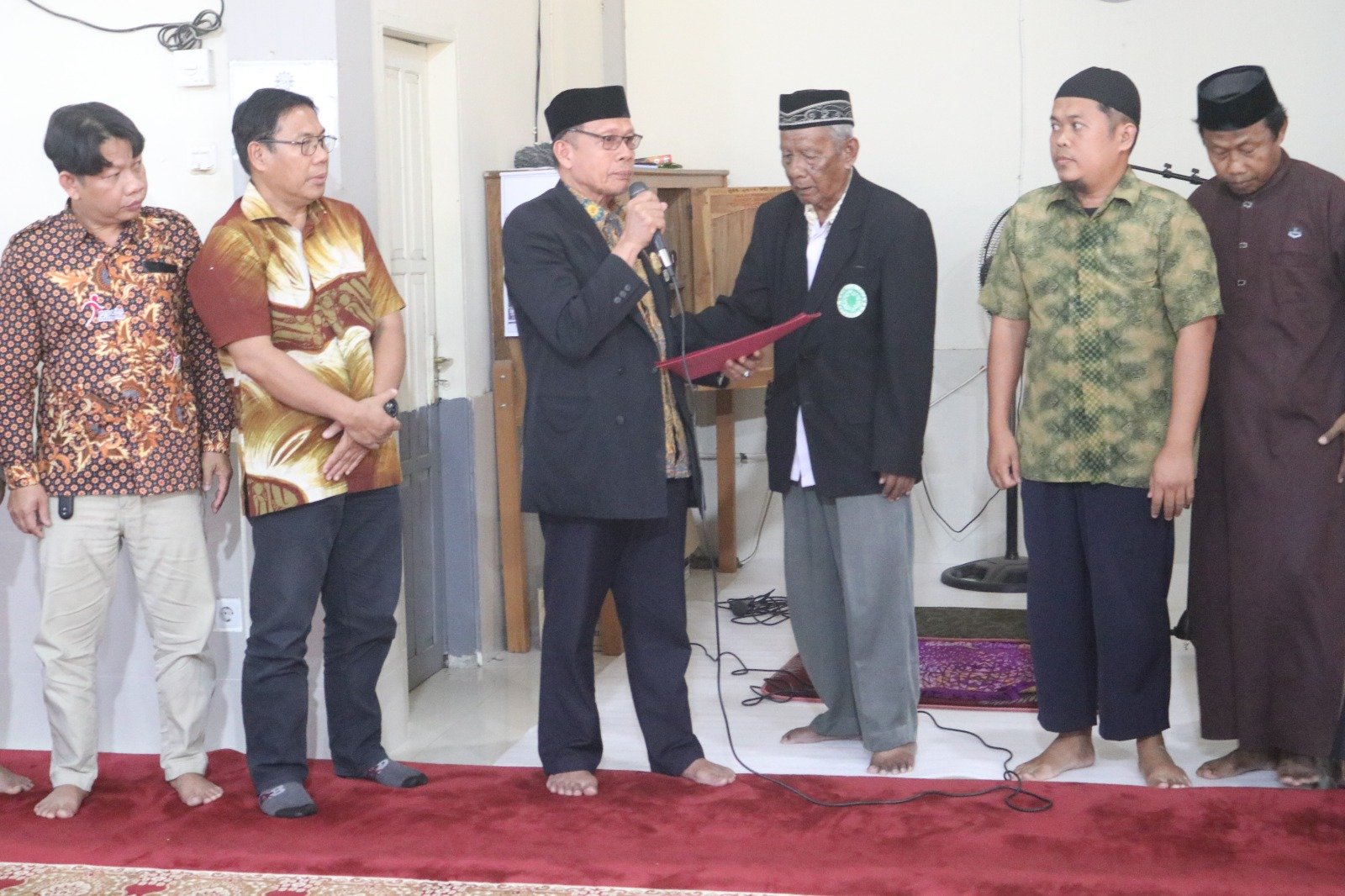 Rektor UMS Rappang Saksikan Penyerahan Hibah Tanah dan Masjid Nurul Amin kepada PDM Sidrap