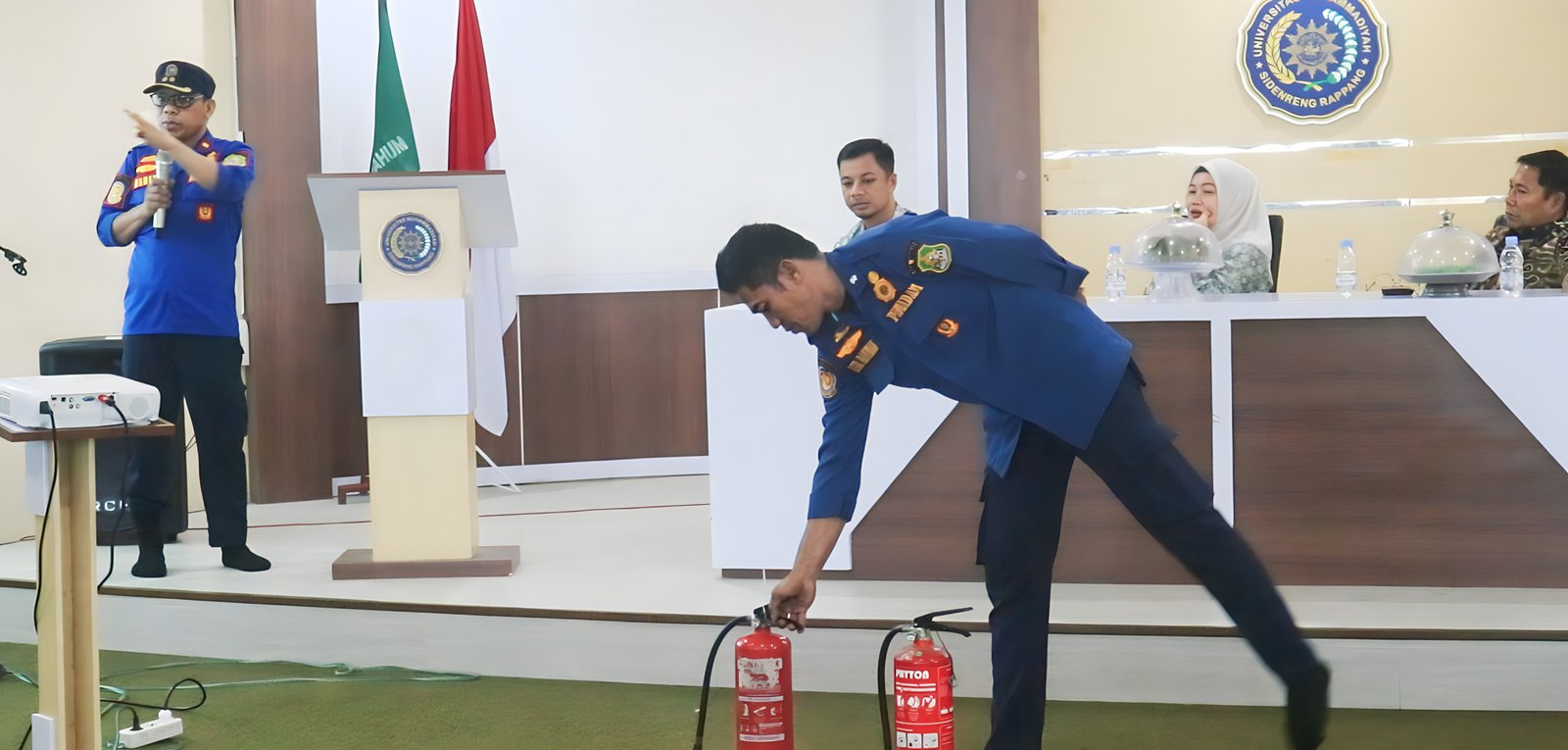 UMS Rappang Gandeng Damkar Sidrap Latih Mahasiswa Hadapi Kebakaran 