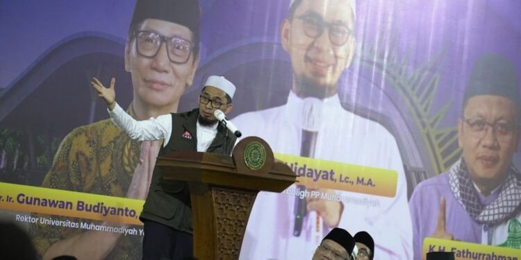 Supaya Jadi Pemuda Idaman, Ini Pesan Khusus Ustaz Adi Hidayat Kepada Mahasiswa Muslim