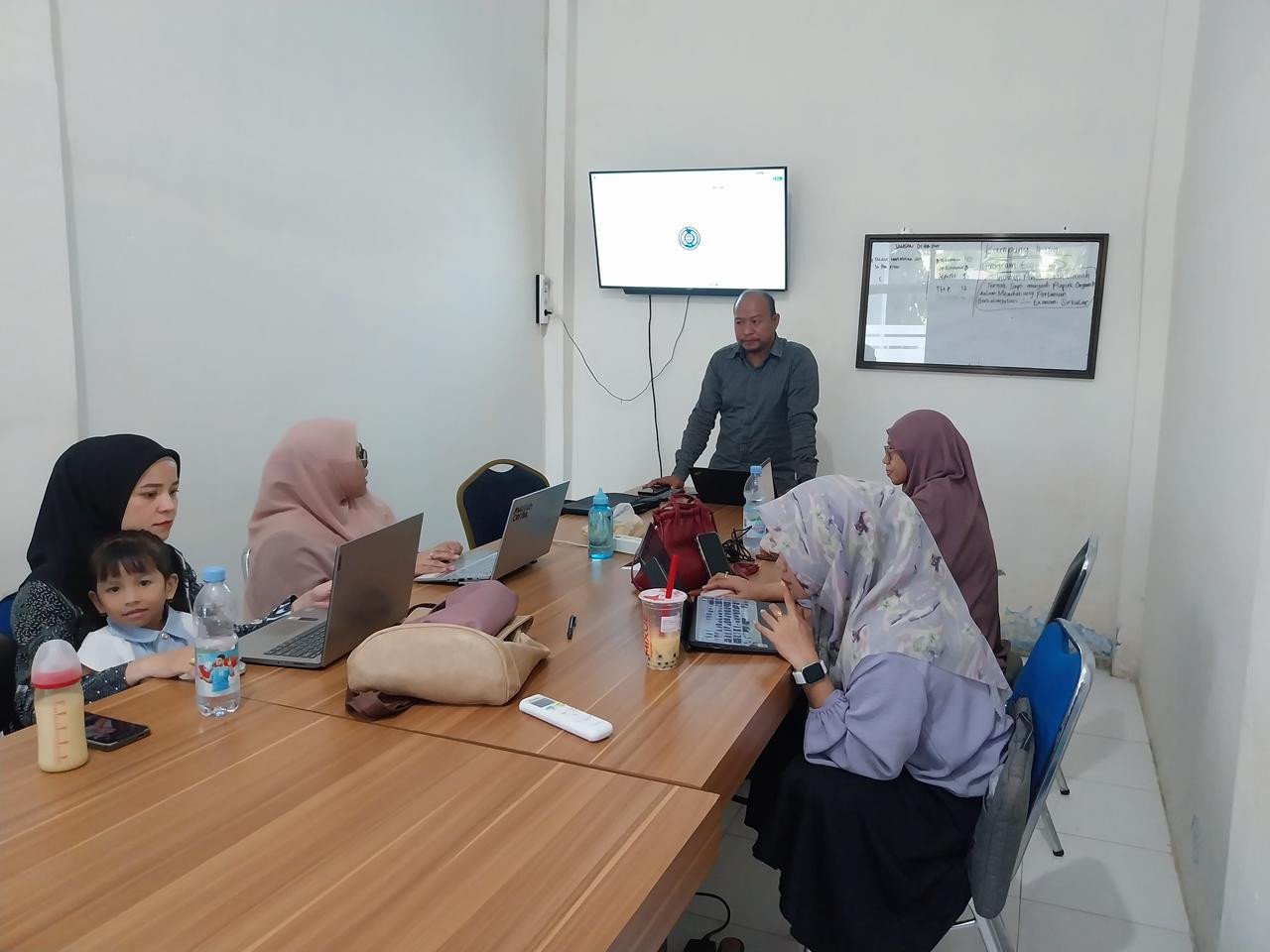FAST UMS Rappang Tingkatkan Mutu Pendidikan Melalui Pendampingan Kurikulum Berbasis OBE