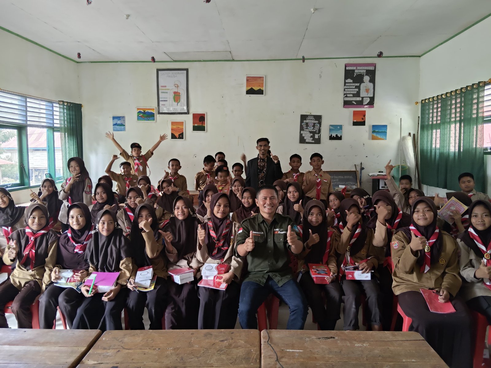 Inovasi dari UMS Rappang! Melalui Media Digital Siswa Sekolah Terpencil Jago Bahasa Inggris