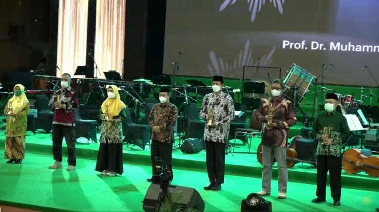 Muhammadiyah Mengapresiasi Lembaga dan Kader Terbaiknya atas Dedikasi Mengatasi Pandemi