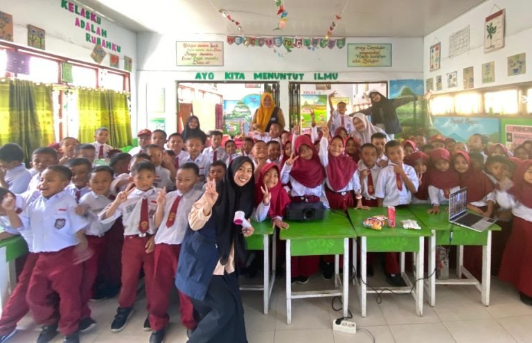 Mahasiswa KKN UMS Rappang Melaksanakan Penyuluhan Gizi Seimbang di SD Negeri 3 Rijang Panca Rijang