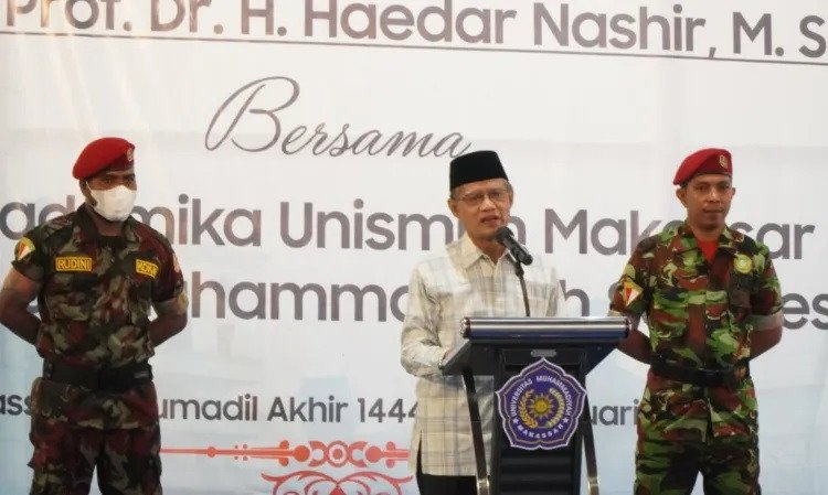Silaturahmi-dengan-Warga-Muhammadiyah-Sulsel-Haedar-Nashir-Serukan-Spirit-Fastabiqul-Khairat.jpg 