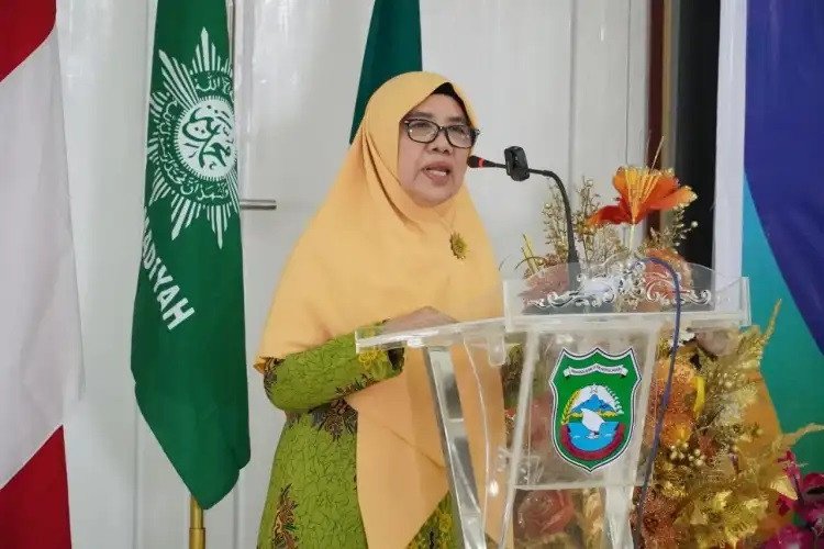 Sri-Hajati-Fachrul-PDA-Pangkep.jpg 