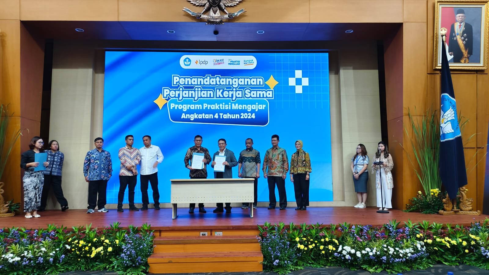 Rektor Universitas Muhammadiyah Sidenreng RappangWakili Penandatanganan Program Praktisi Mengajar An