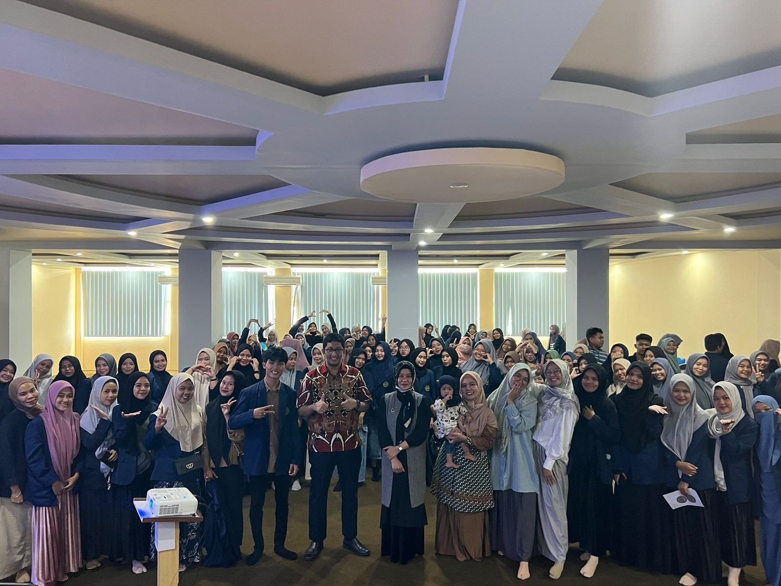 Kuliah Pakar : Dr. Azzaky Bahas Terkait Diabetes Melitus di UMS Rappang