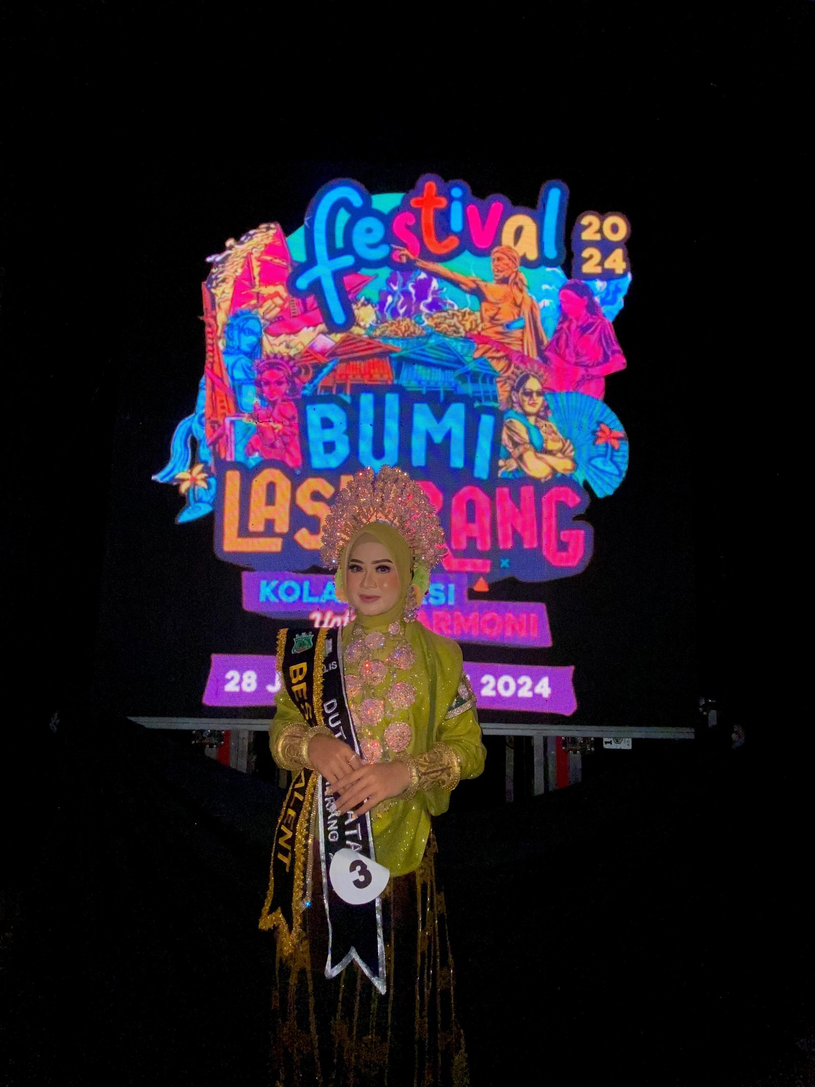 Mahasiswa UMS Rappang Nur Syafutri Hidayat Raih Prestasi \"Best Talent\" di Ajang Duta Wisata Kabupa