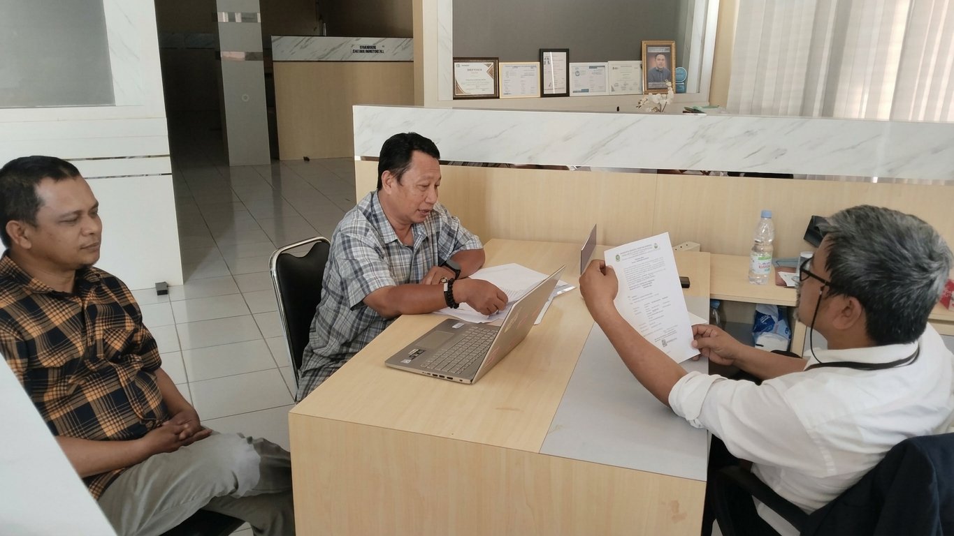Persiapan Seminar Hasil, Mahasiswa Doktoral UMS Rappang Konsultasikan Pedoman Survei 
