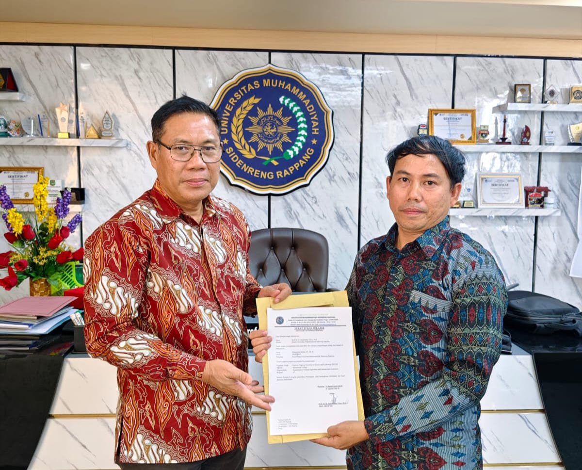 Raih Beasiswa S3 Taiwan, Dosen UMS Rappang Terima Surat Tugas dari Rektor 