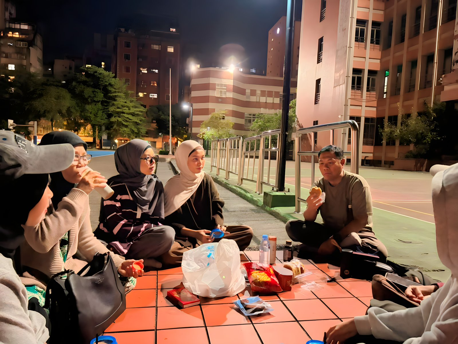 Di Taman Kota Taiwan, Rektor UMS Rappang Mendengar Cerita dan Merawat Harapan Mahasiswa