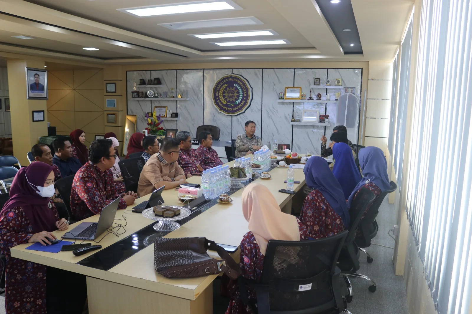 Prodi Magister Administrasi Publik UMS Rappang Jalani Asesmen Lapangan LAMSPAK Menuju Akreditasi Ung